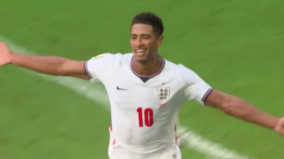 Bellingham berselebrasi setelah mencetak gol ke gawang Perancis.