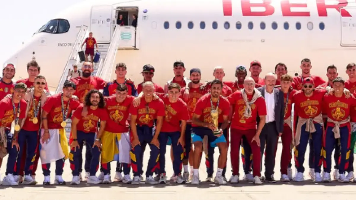Potret kedatangan timnas Spanyol di tanah kelahiran usai menjuarai Piala Dunia 2026!
