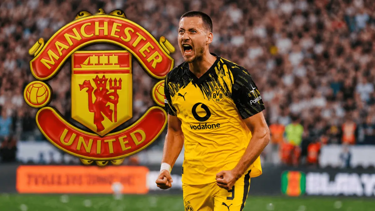 TERDEPAN: Manchester United menjadi tim terdepan untuk mendapatkan bek Borussia Dortmund, Weldemar Anton. Manchester United mengungguli Aston Villa dalam transfer ini, Dortmun memasang harga 35 Juta Euro.