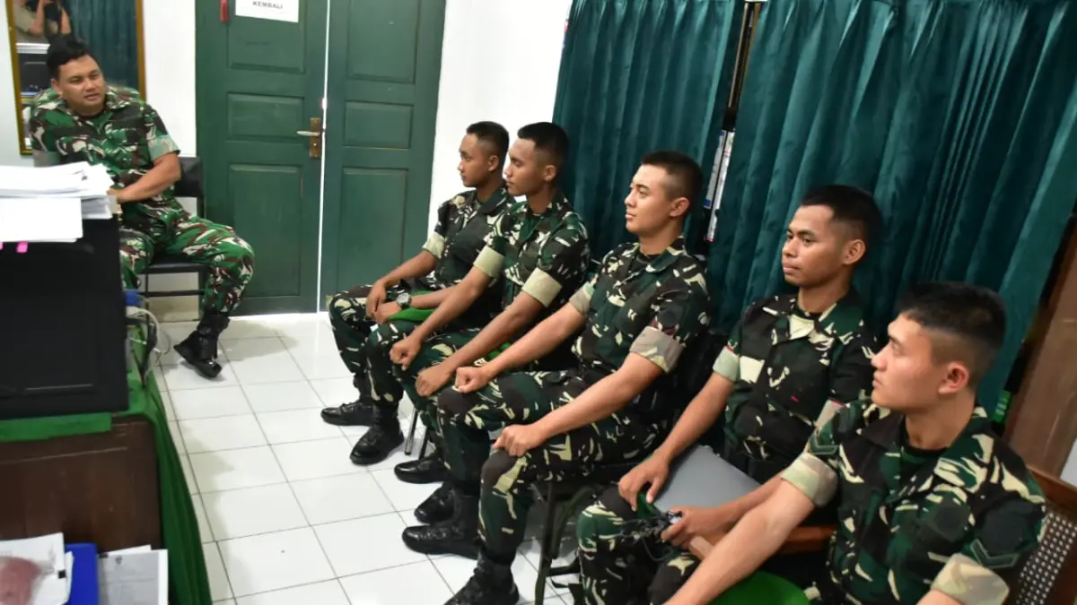 BIMTEK: Prajurit Yonif dan Brigif saat mendapatkan pendalaman materi administratif ke Kodim 0717/Grobogan.