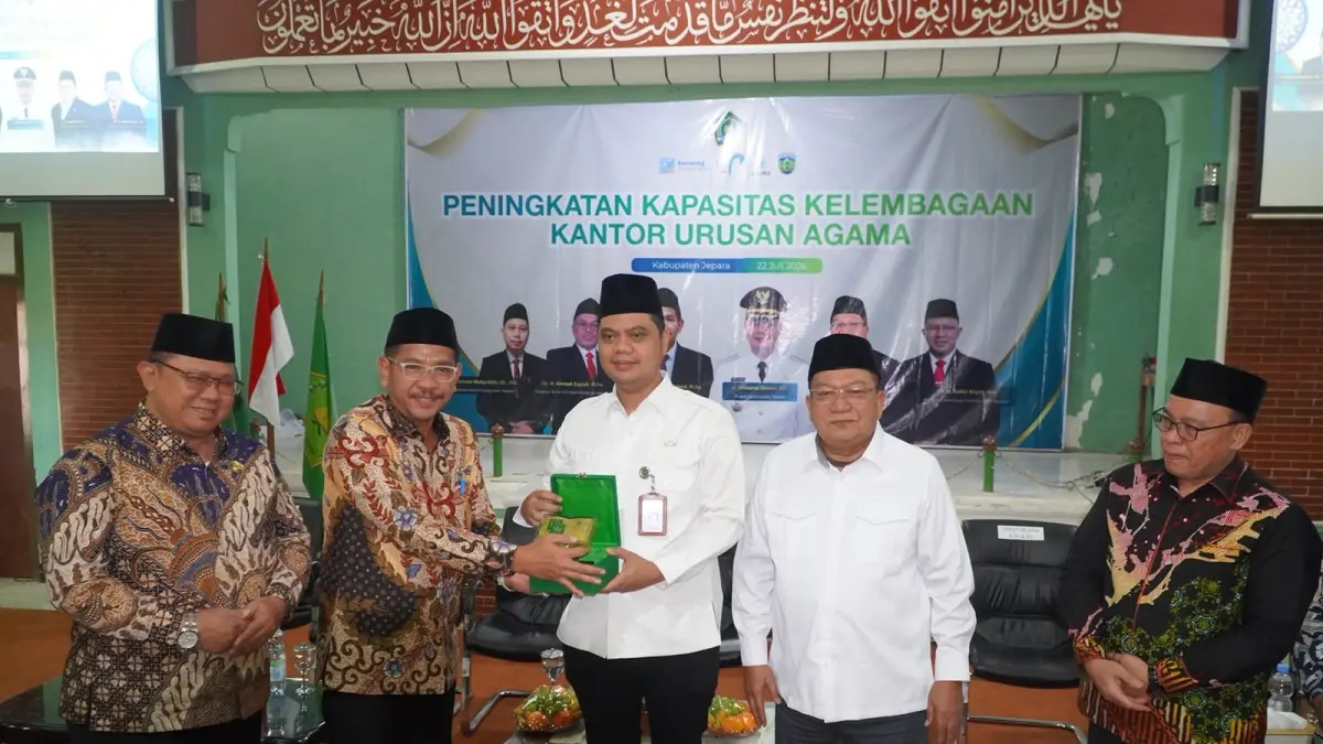 Wakil Ketua Komisi VIII DPR RI dan Dirjen Bimas Kemenag RI Siapkan Anggaran Kesejahteraan Penyuluh dan Guru Madrasah&nbsp;