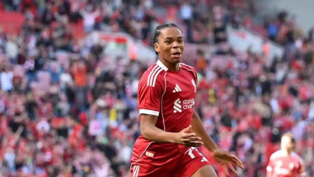 Ngumoha, pemain liverpool.