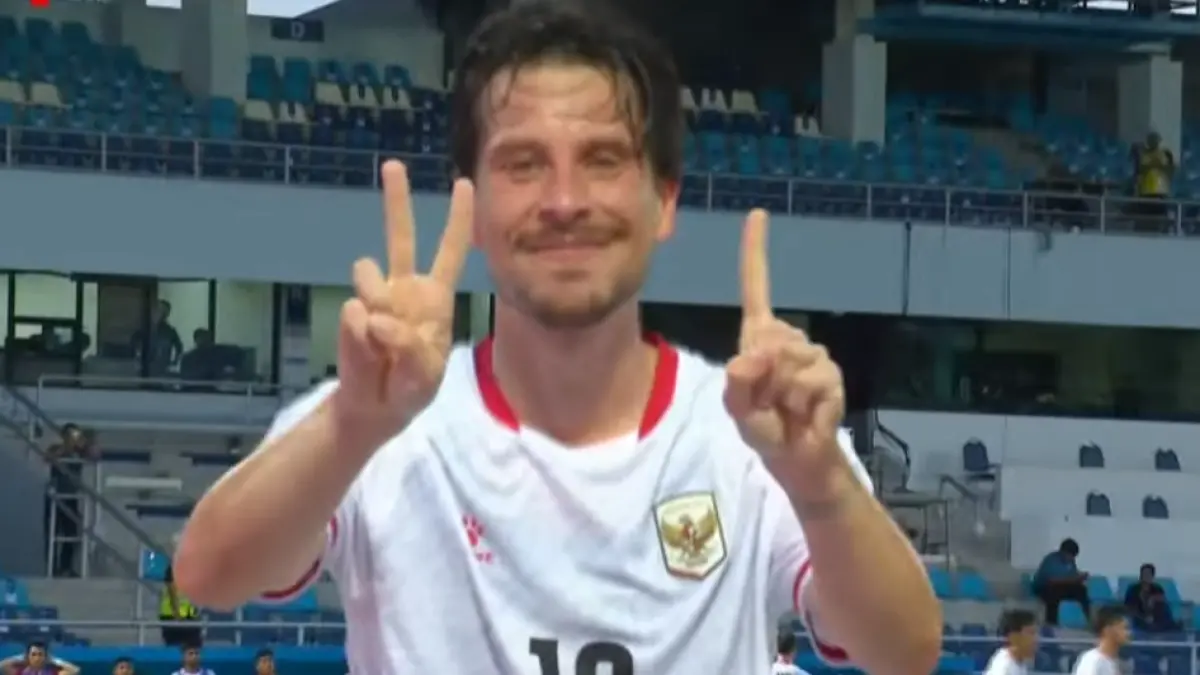 Thom Haye mencetak gol kedua untuk Indonesia.