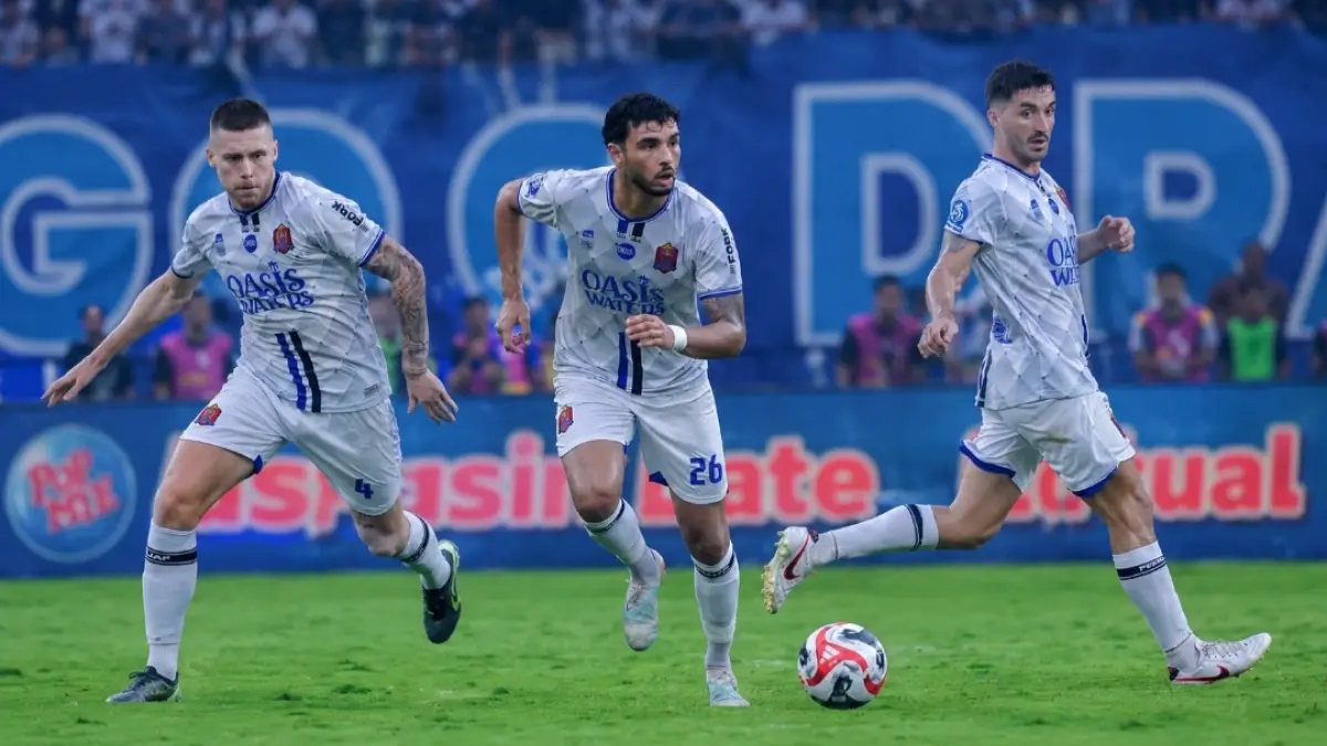 BENTENG TERAKHIR: Rubio, Diogo Brito, serta Borja Martinez.&nbsp;