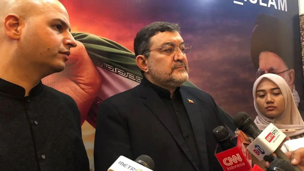 Duta Besar Republik Islam Iran untuk Indonesia Mohammad Boroujerdi. (Syahrul Yunizar/JawaPos.com)