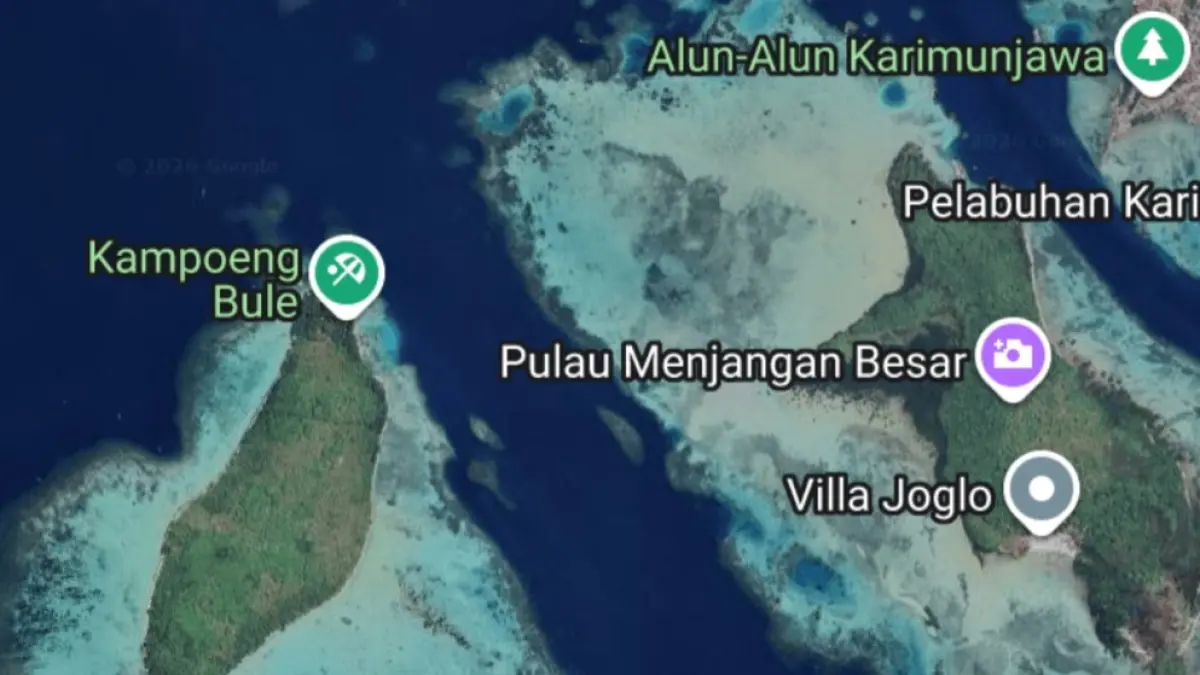 SURGA BAHARI: Pulau Menjangan Kecil (kiri) berdekatan dengan Main Island (Pulau Utama) Karimunjawa, membuatnya mudah diakses, pulau itu dipasarkan oleh perusahaan real estate senilai Rp 500 miliar. 
