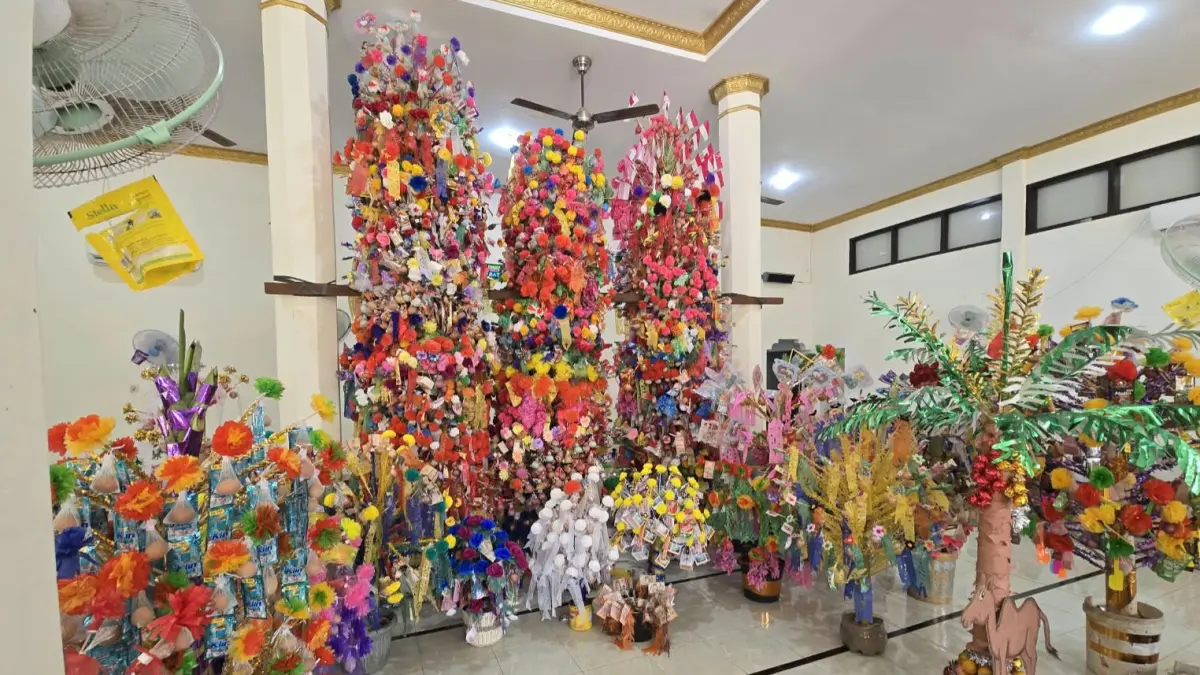 MENARIK: Ribuan telur dihias dalam penyelenggaraan Festival To