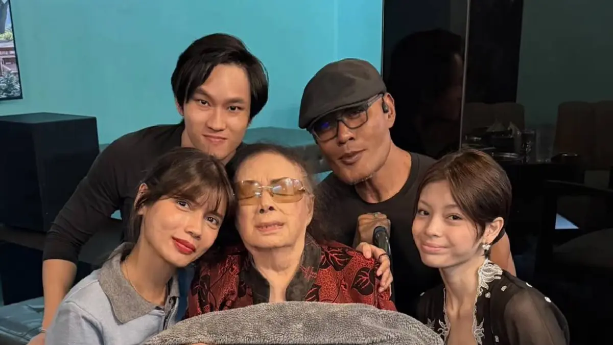 Foto Terakhir Deddy Corbuzier Bersama Ibunda Sebelum Meninggal Dunia, Keluarga Berkumpul.