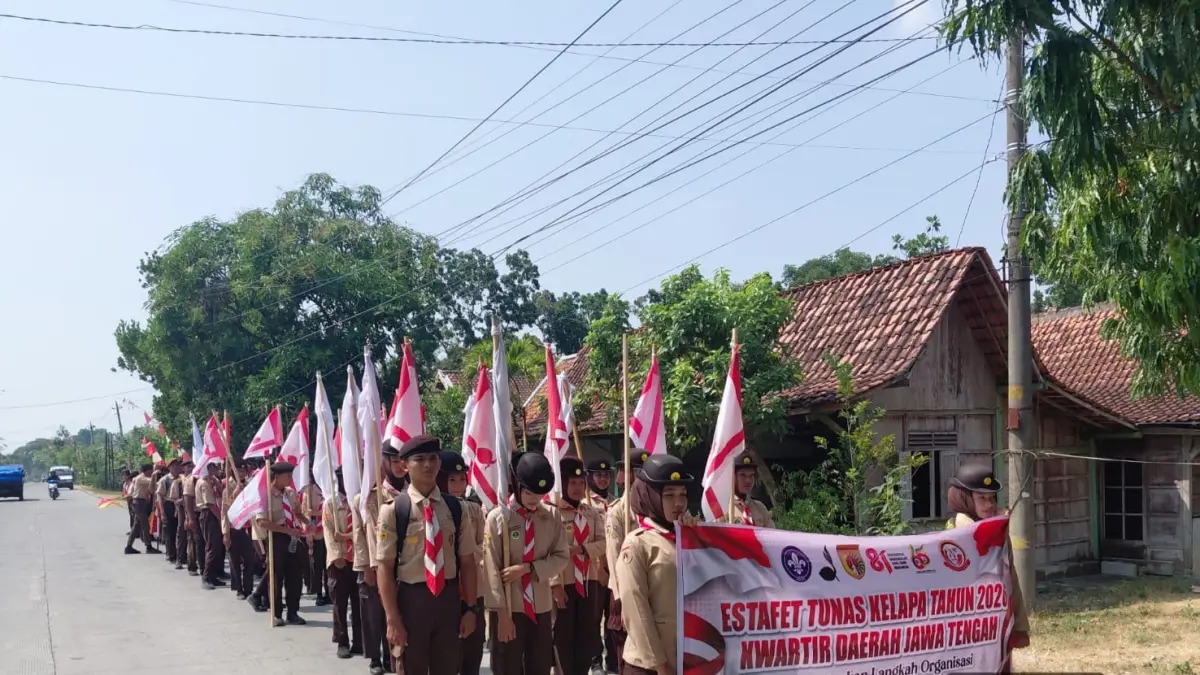 SAMBUT TUNAS KELAPA – Pramuka Kwarcab Grobogan siap menyambut  tradisi Estafet Tunas Kelapa Kwarda Jateng dari Kwarcab Blora. 