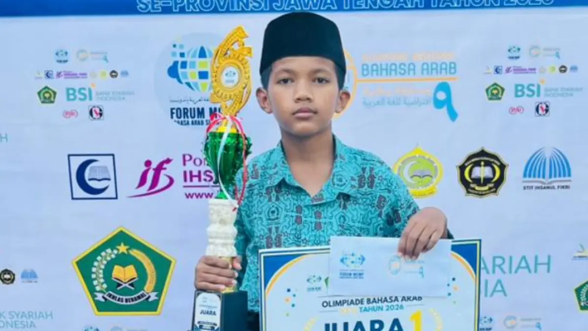 ISTIMEWA UNTUK RADAR KUDUS
PRESTASI: Juara I (Emas) kategori 10 (siswa MI/SD) diraih Chaizul Ma
