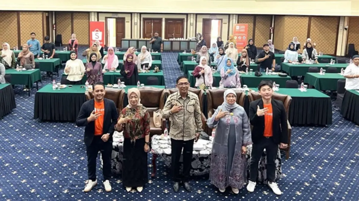 Shopee Indonesia dan Kemenekraf gelar pelatihan Generasi Melek Teknologi (Gen Matic di Aceh Tamiang dan Bukittingi.