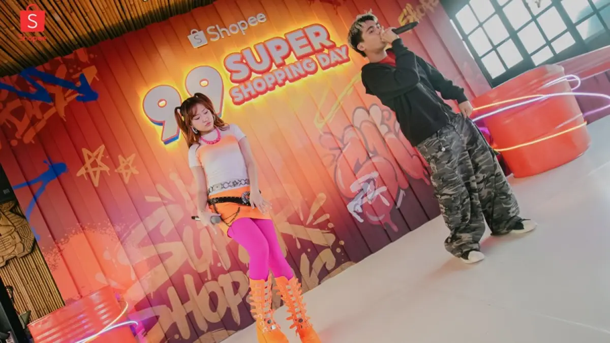 Kolaborasi Naykilla dan Tenxi di jingle terbaru iklan Shopee 9.9 Super Shopping Day.