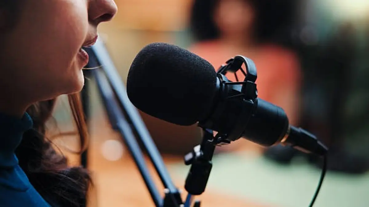 DPR Soroti Anggaran Podcast Kemenkop Rp103 Miliar, Dinilai Terlalu Besar dan Kurang Urgen