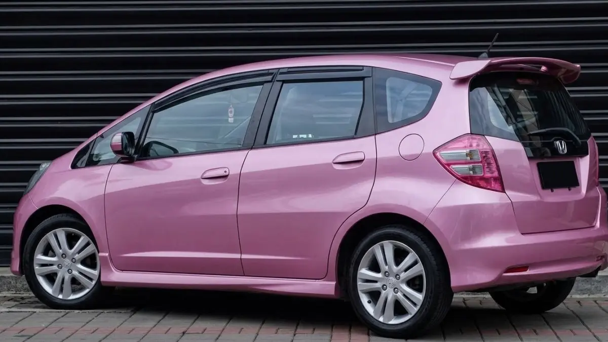 Honda Jazz pink