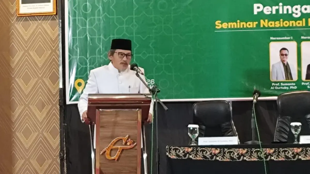 SEMANGAT PERSATUAN: Para narasumber menyampaikan ibrah cerita dalam Seminar Nasional, Sabtu (5/9).