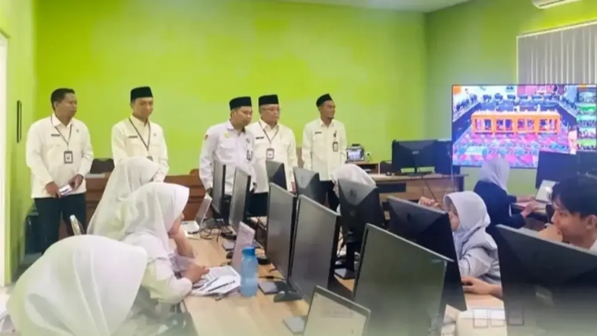 CEK: OMI Jepara 2026 resmi dimulai. Sebanyak 1.327 siswa MI/SD hingga MA/SMA mengikuti kompetisi selama tiga hari di lima lokasi.