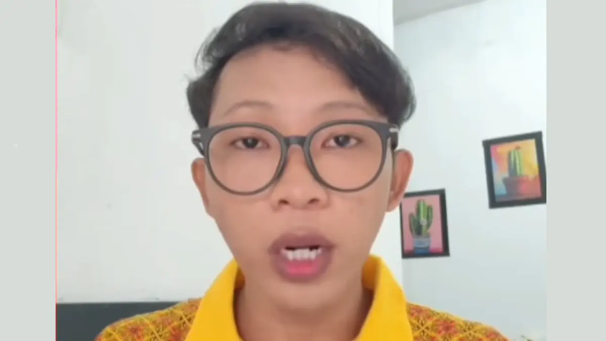 Guru Yasin Klarifikasi Video yang Viral, Tegaskan Tak Pakai Gincu di Sekolah.
