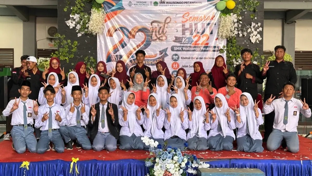 BERDAYA: Para siswa didampingi oleh guru.