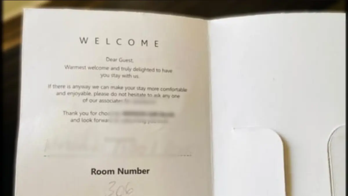 ISTIMEWA/RADAR KUDUS
JADI BUKTI: Key card holder salah satu hotel di Jawa Timur menjadi salah satu bukti dugaan perselingkuhan oknum komisi II DPRD Rembang.