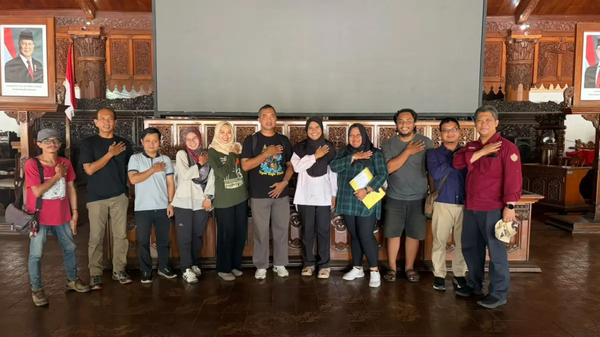 SINERGIS: Para penggiat dan pelestari cagar budaya.