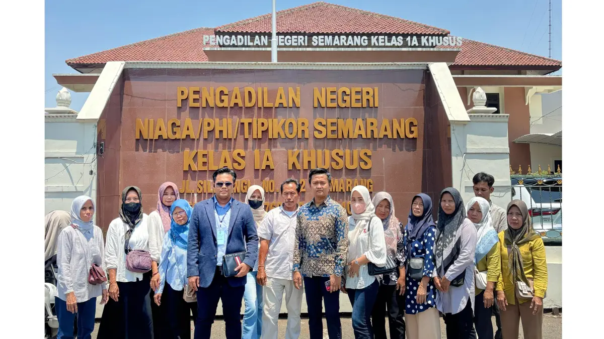 Sidang PHI: 13 mantan karyawan CV Traders Indonesia menghadiri sidang perdana gugatan perselisihan hubungan industrial di PN Semarang, Senin (14/9/2026).