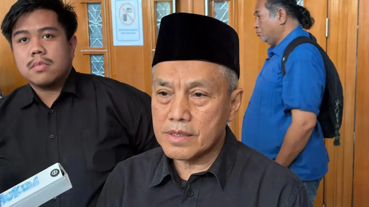 Pengacara mantan Menag Yaqut Cholil Qoumas, Dodi S. Abdulkadir di sela-sela persidangan kasus dugaan korupsi kuota haji di Pengadilan Tipikor Jakarta, Selasa (15/9). (Muhamad Ridwan/JawaPos.com)
