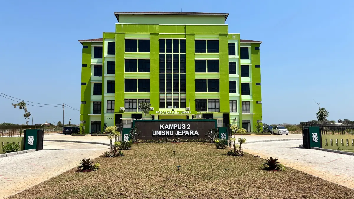 MEGAH: Gedung Pascasarjana Kampus 2 UNISNU di Jalan Anton Soedjarwo, Kelurahan Ujungbatu, Kecamatan Jepara.