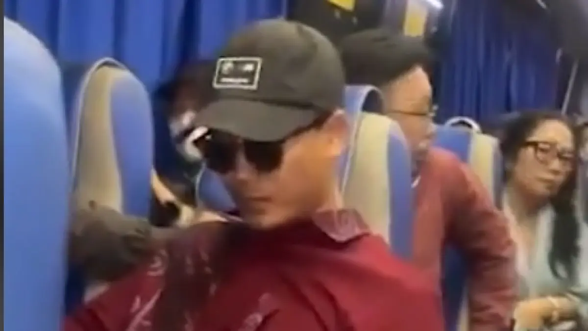 Terduga pelaku pelecehan seksual dalam bus