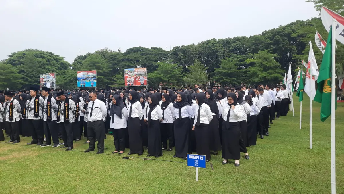 BARIS: Sejumlah PPPK Paruh Waktu Grobogan. INTAN MAYLANI SABRINA/RADAR KUDUS