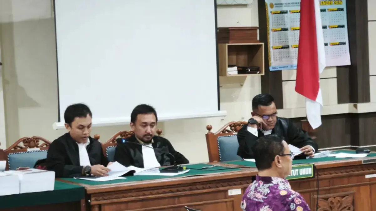 Bupati Pati nonaktif Sudewo menjalani sidang tuntutan di Pengadilan Tipikor Semarang, Senin (21/9/2026). IDA FADILAH/JAWA POS RADAR SEMARANG