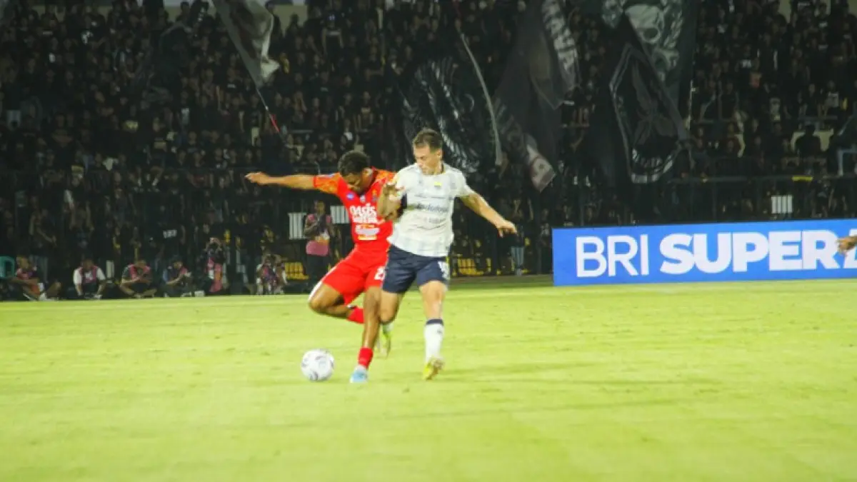 BERJUANG: Usai kalah dari Persib Bandung, Persijap Jepara memastikan tak menambah pemain baru.