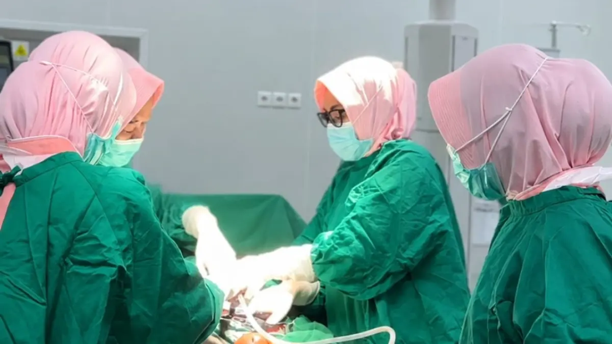 RS KSH REMBANG UNTUK RADAR KUDUS
OPERASI:SC Perdana ERACS di RS Keluarga Sehat Rembang berjalan sukses