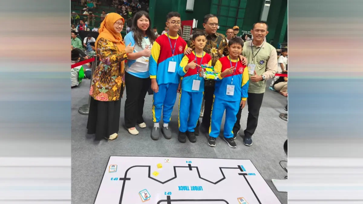 Siswa SD Muhammadiyah Birrul Walidain mendapatkan penghargaan di Festival Berpikir Komputasional 2026