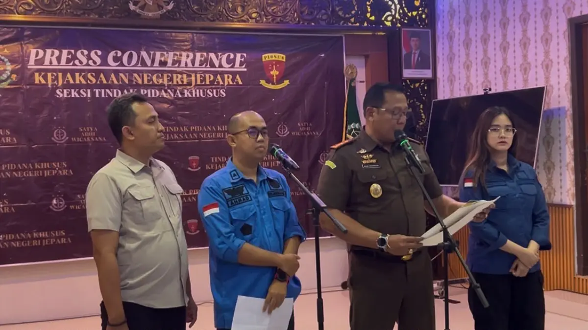 KETERANGAN: Sebanyak 28 nasabah menyerahkan angsuran Rp653 juta kepada eks mantri dalam kasus dugaan korupsi kredit mikro Jepara.