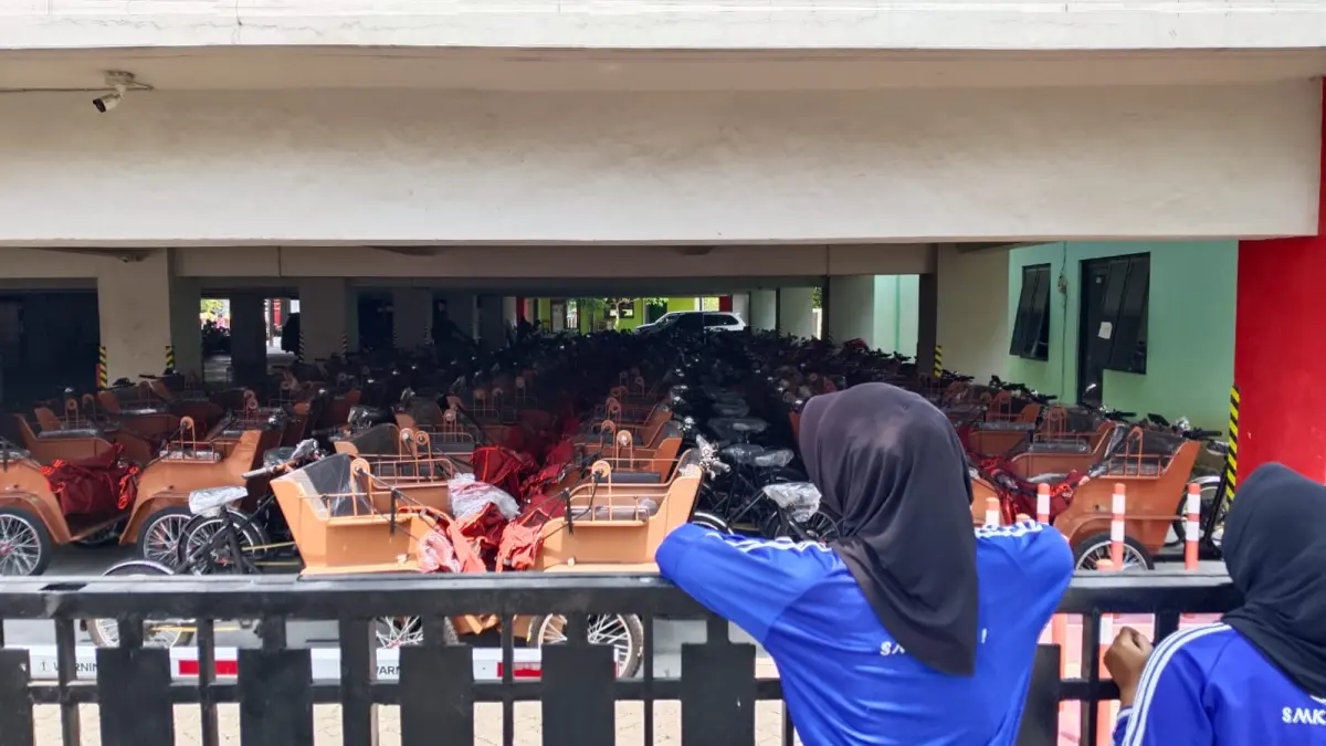 TERPARKIR: Sebanyak 300 becak listrik terparkir di MPP Grobogan.