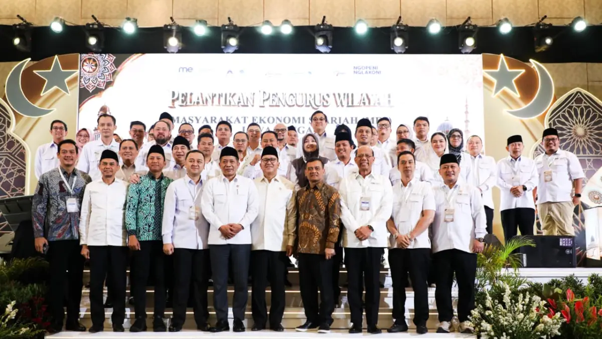 Gubernur Jawa Tengah Ahmad Luthfi saat pelantikan Pengurus Wilayah Masyarakat Ekonomi Syariah (MES) Jawa Tengah periode 2026–2031.