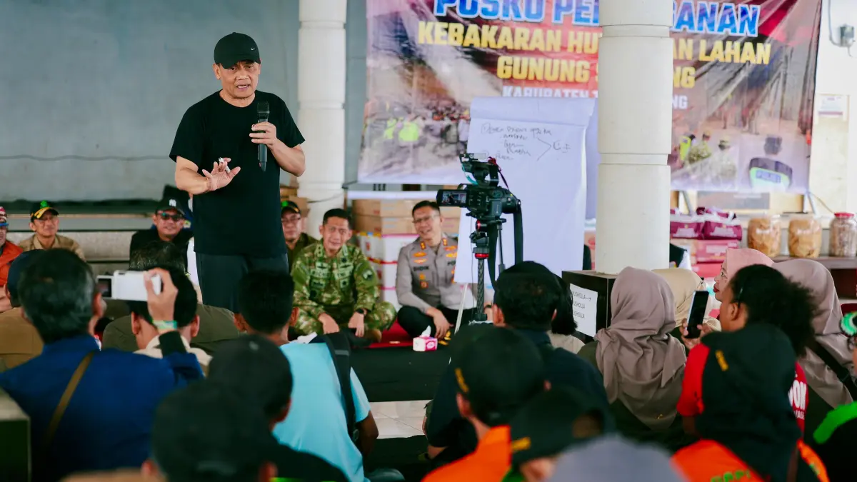 Ahmad Luthfi Apresiasi Gotong Royong Warga dan Petugas Padamkan Kebakaran Gunung Sumbing