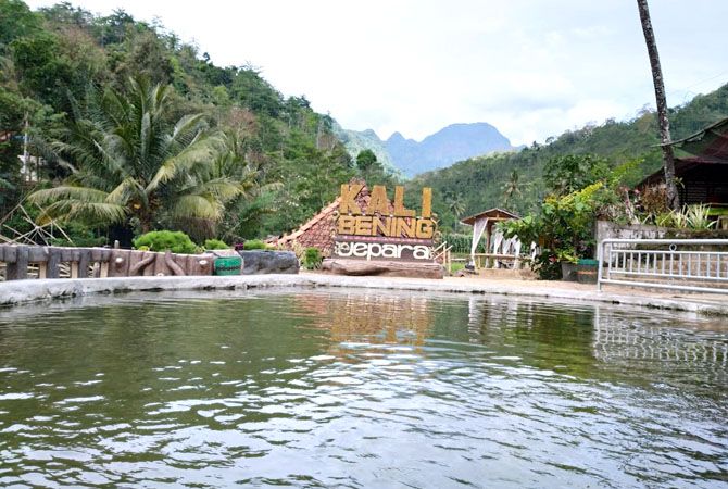 MEMESONA: Suasan Kalibening Desa Tanjung usai penataan lokasi wisata belum lama ini. (KARANG TARUNA FOR RADAR KUDUS)