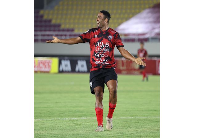 Osas Saha saat bermain untuk PSG Pati dalam laga melawan Persijap Jepara, Senin (11/10) lalu. (PSG PATI/AHHA PS PATI FOR RADAR KUDUS)