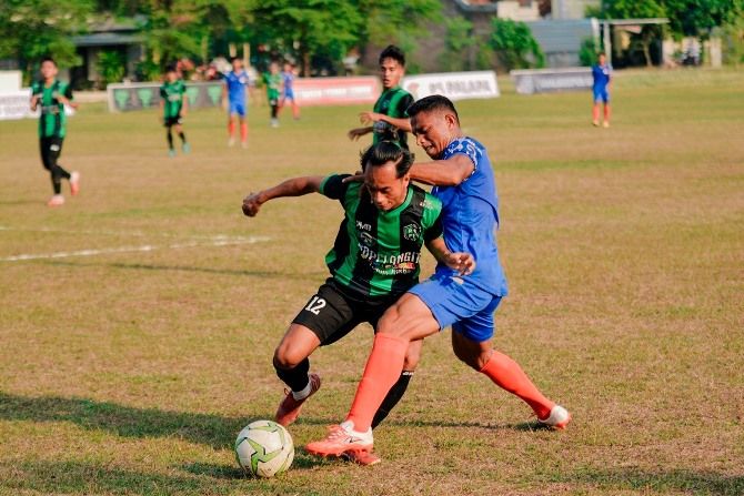 BELUM PANAS: Skuad Persipa Pati saat menjalani laga uji coba persiapan mengarungi kompetisi Liga 3 Zona Jawa Tengah dalam waktu dekat. (PERSIPA FOR RADAR KUDUS)