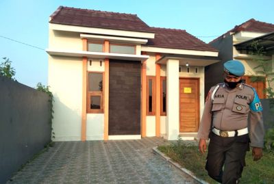 DISITA: Salah satu dari ratusan rumah disita oleh Bareskrim Polri karena terkait dugaan kasus korupsi KPR. (SUBEKAN/RADAR KUDUS)