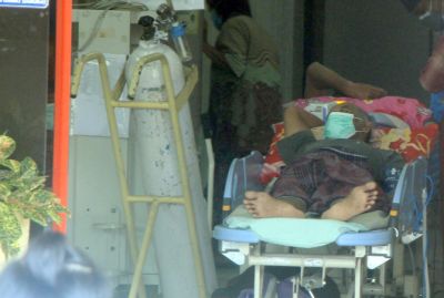 MENINGKAT: Kebutuhan oksigen untuk perawatan pasien saat ini bertambah hingga dua kali lipat. (DONNY SETYAWAN/RADAR KUDUS)