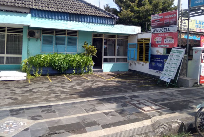 MENINGGAL DI HOTEL: Lokasi pria asal Surabaya meninggal usai menginap di Hotel Lawu Jalan RSU Nomor 36 Cepu kemarin. (FAJAR FOR RADAR KUDUS)