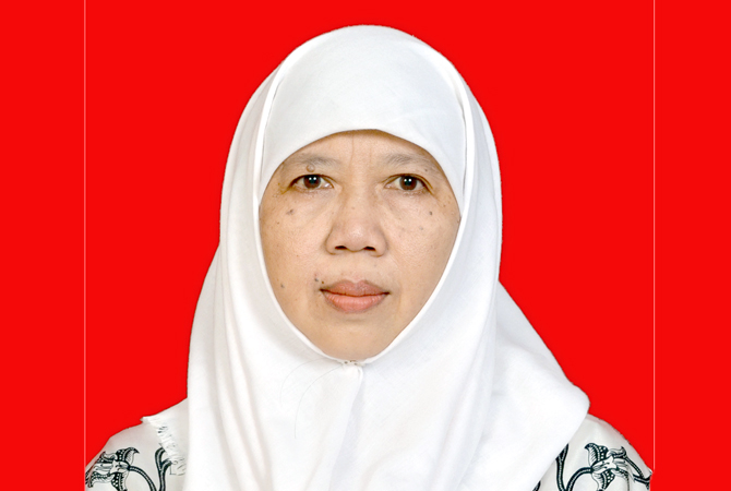 Puji Lestari, S.Ag.; Guru Agama SMP 2 Jekulo, Kudus (Dok Pribadi)