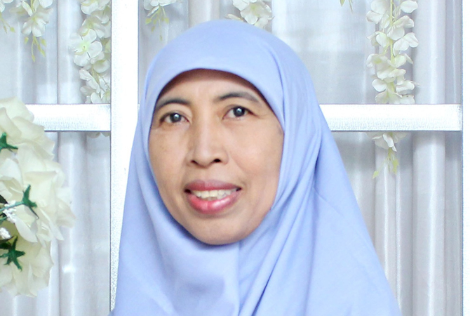 Umi Maesaroh, S.Pd.; Guru Bahasa Inggris SMP 1 Kaliwungu, Kudus (Dok Pribadi)