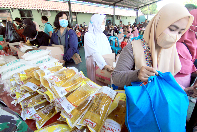 Illustrasi sembako. (DONNY SETYAWAN/RADAR KUDUS)