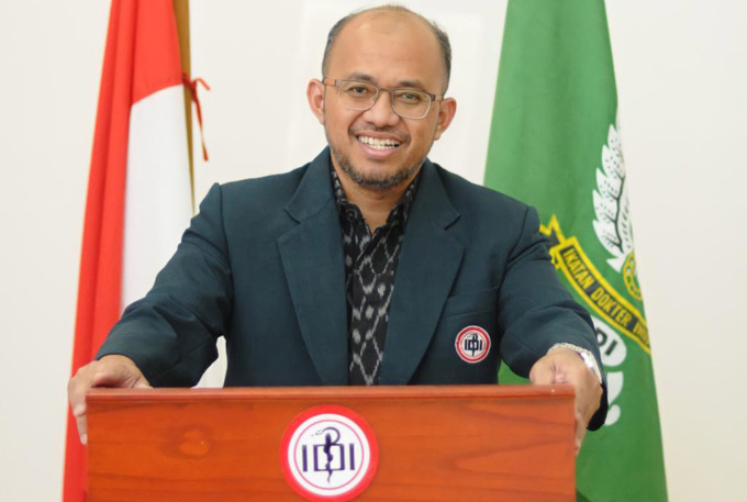 Ketua Umum IDI Dr Muhammad Adib Khumaidi. (ISTIMEWA FOR RADAR KUDUS)