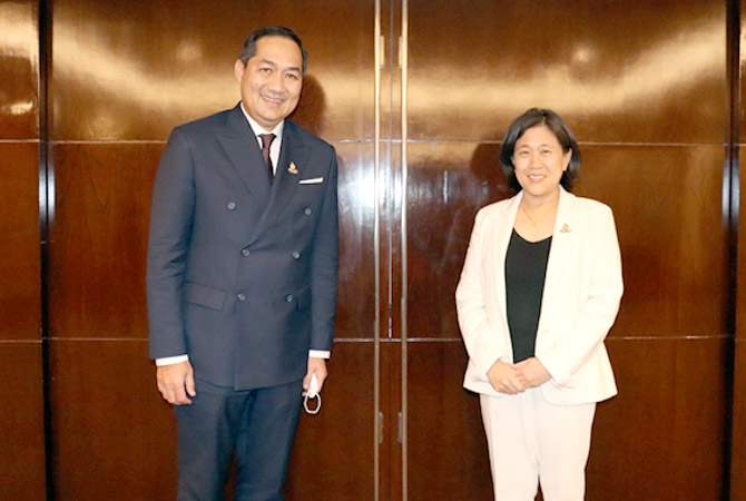 Menteri Perdagangan RI, Muhammad Lutfi melakukan pertemuan bilateral dengan Duta Besar United States Trade Representatives, Katherine Tai di Bangkok, Thailand, Sabtu (21 Mei 2022). (Kemendag for Radar Kudus)