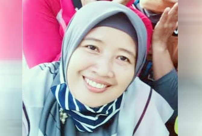 Sri Ningsih, S.Pd.; Guru Bahasa Inggris MTs N 1 Pati