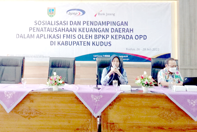 BELAJAR BERSAMA: BPPKAD bersama OPD menggelar sosialiasi aplikasi FMIS bersama BPKP Provinsi Jawa Tengah di Gedung C Lantai III Pemkab Kudus baru-baru ini. (BPPKAD FOR RADAR KUDUS)